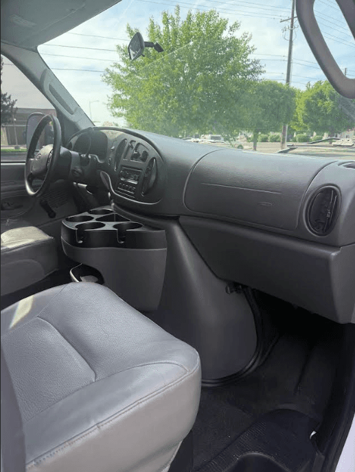 2007 Ford E-150 image 5