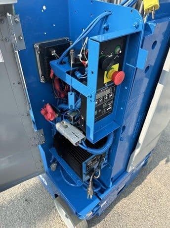 2016 GENIE GR20 image 6