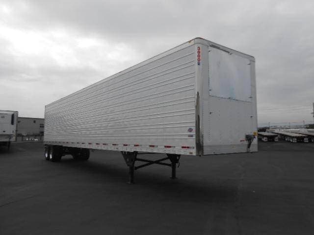 2026 Utility 3000R image 2