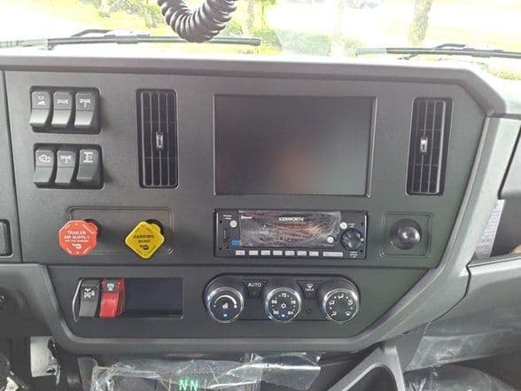 2025 Kenworth D5 image 13