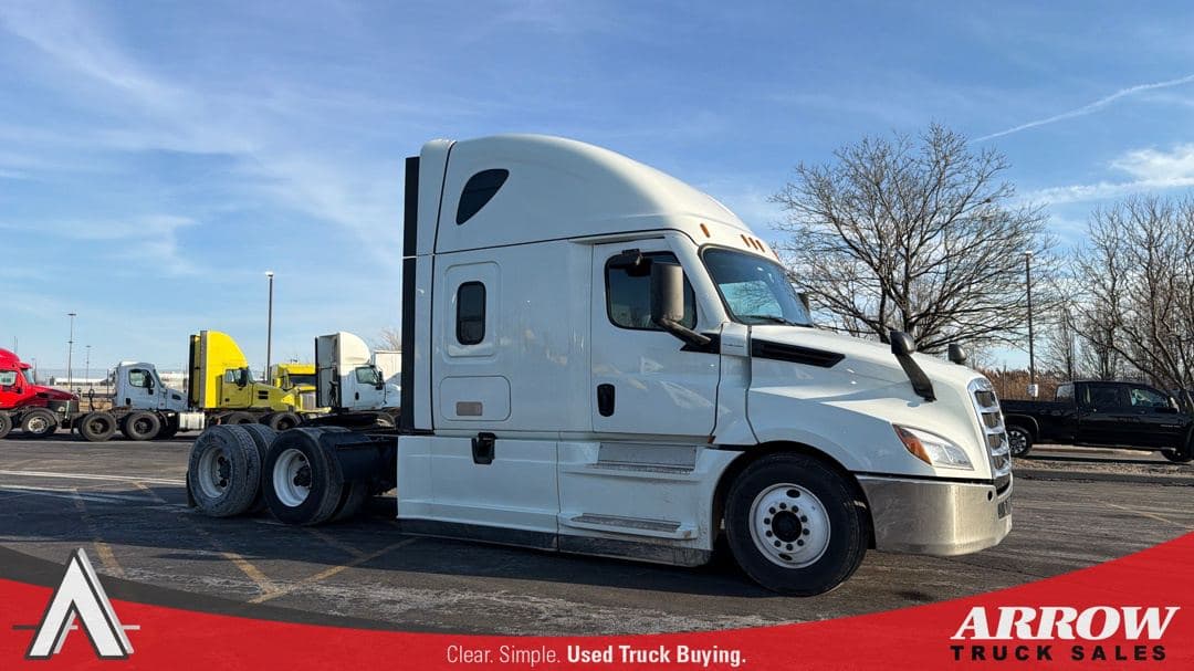 2023 Freightliner Cascadia image 6