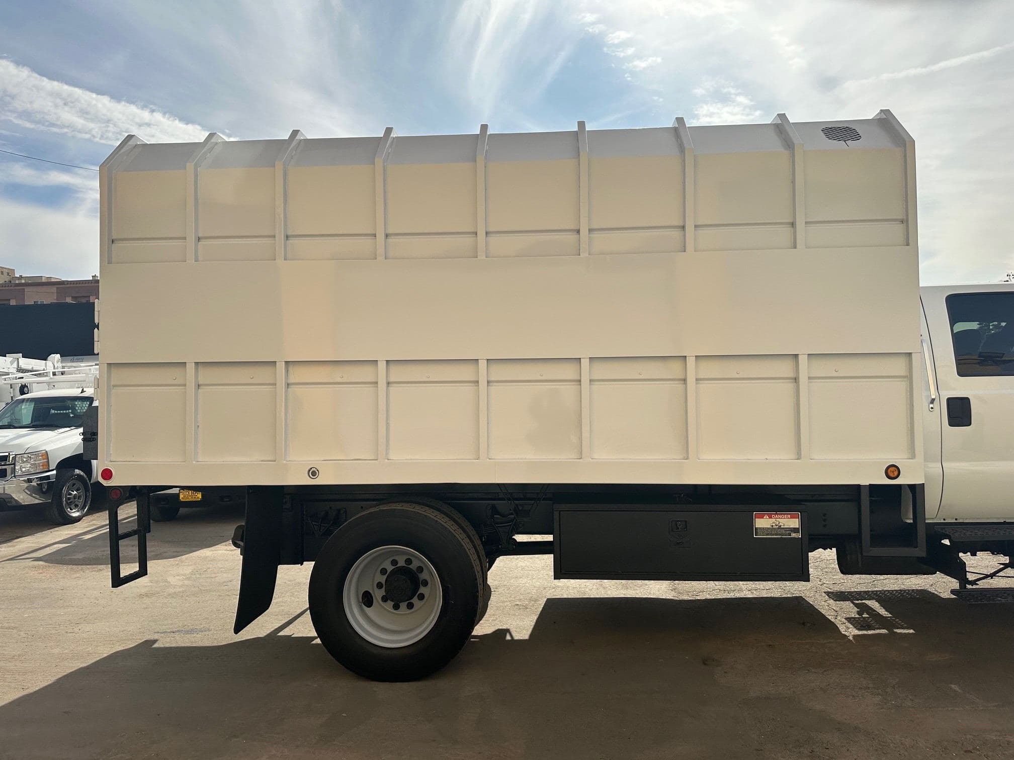 2015 FORD F650 SD Crew Cab Chipper Dump 13409 image 10