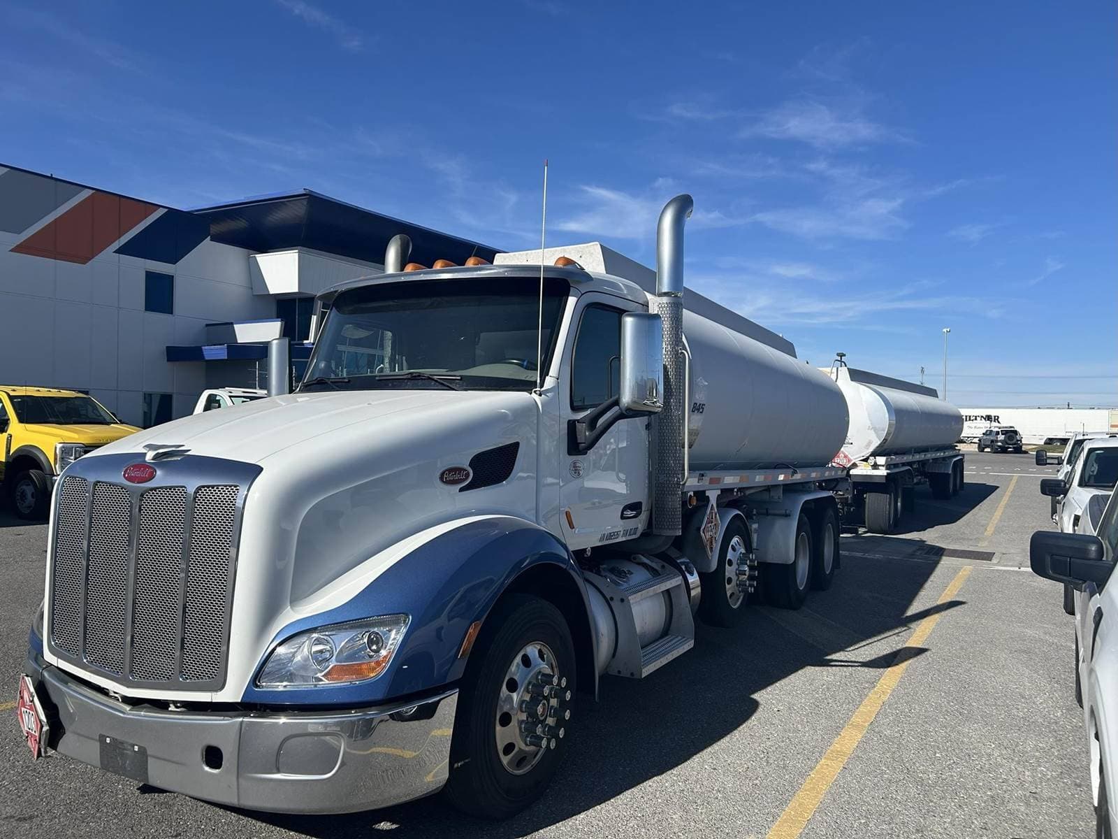 2019 Peterbilt 579 image 1