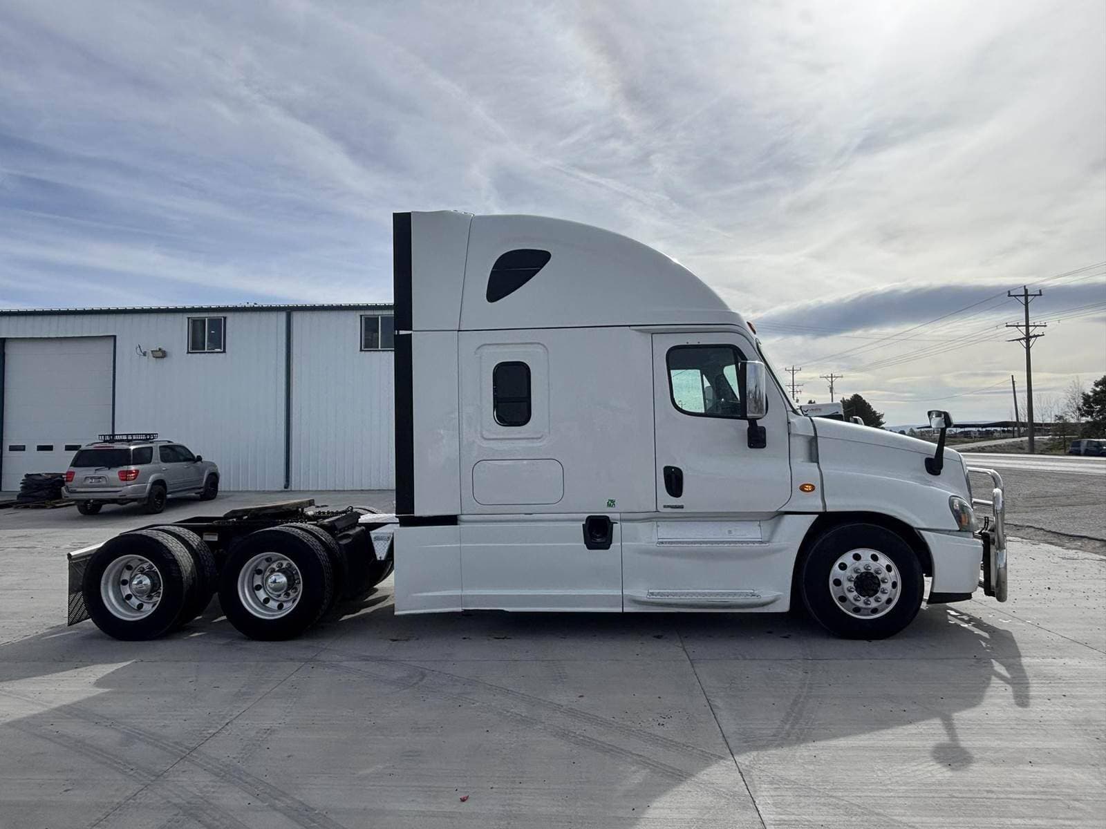 2017 Freightliner Cascadia 113 image 5
