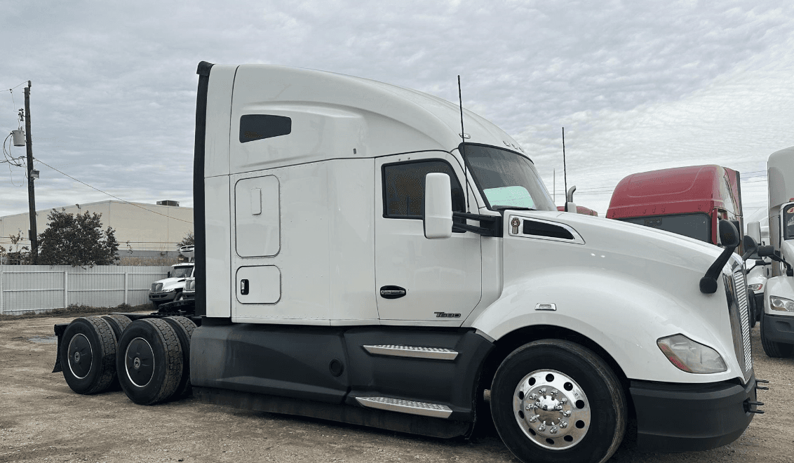 2020 Kenworth T680 image 3