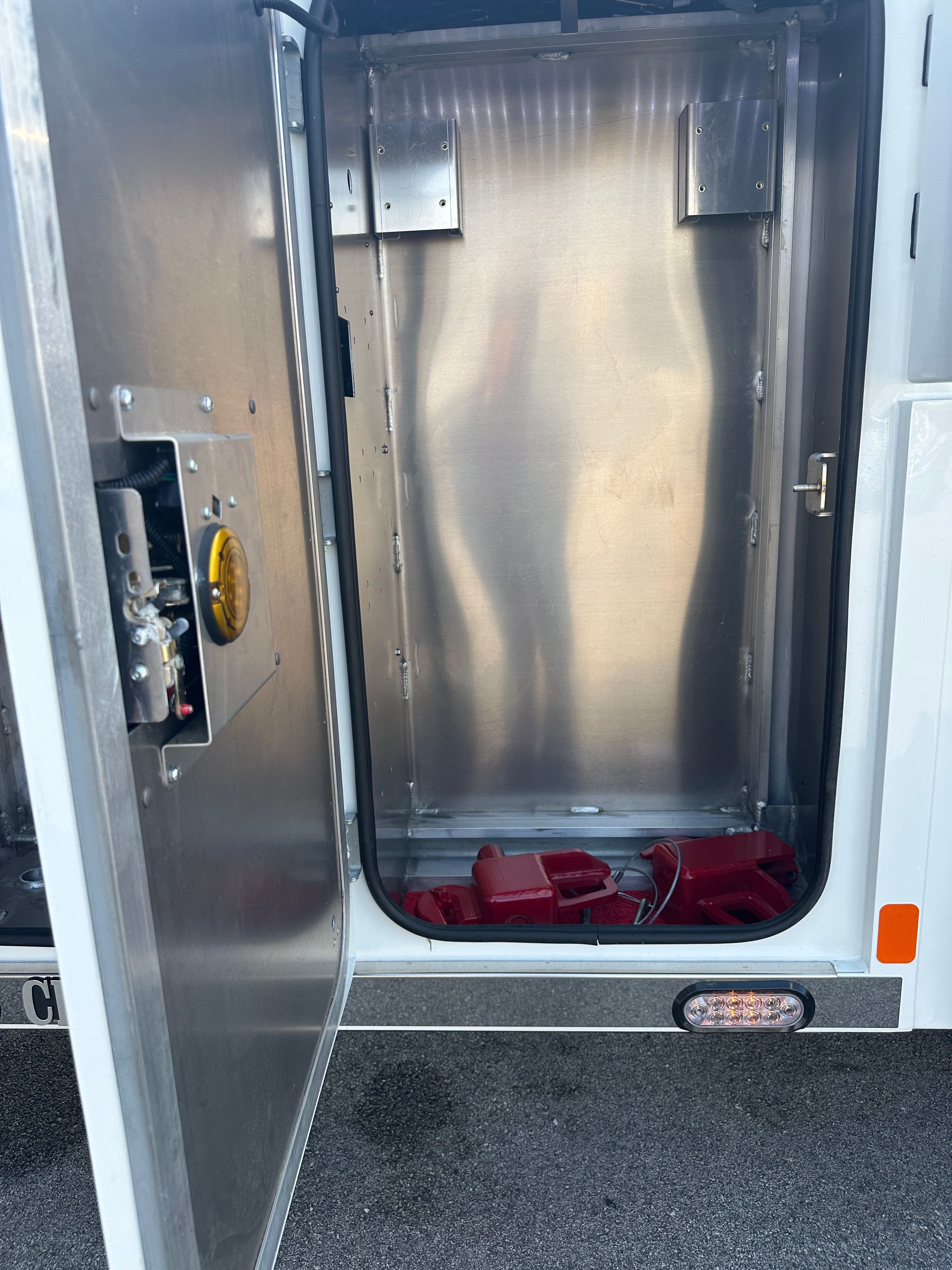 2025 Kenworth T880 WITH A CENTURY 9055XL image 17