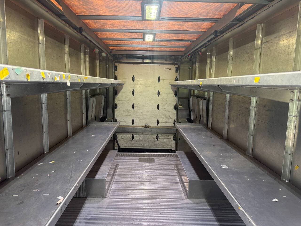 2020 Freightliner MT45 image 15