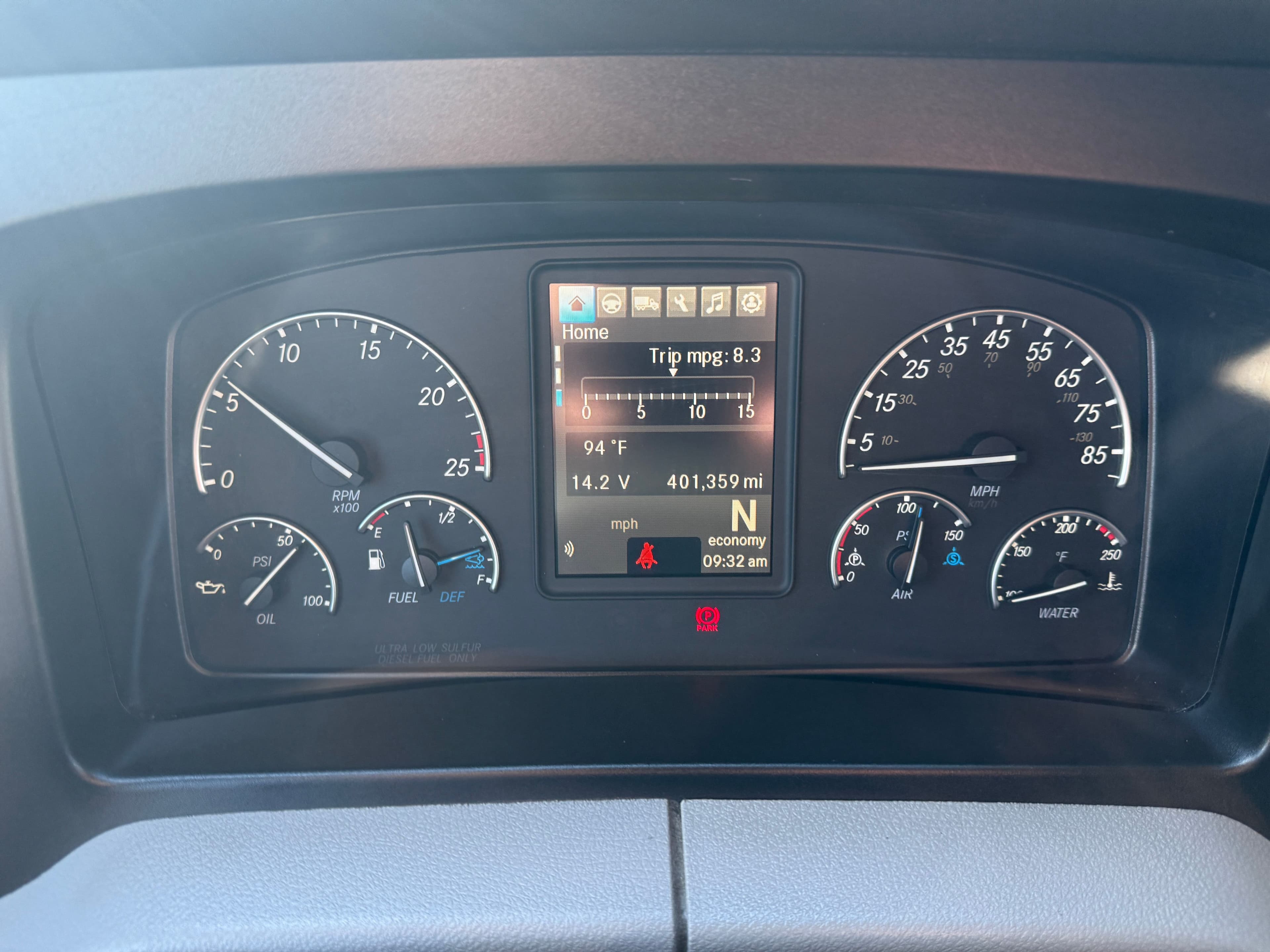 2021 Freightliner Cascadia 126 image 25