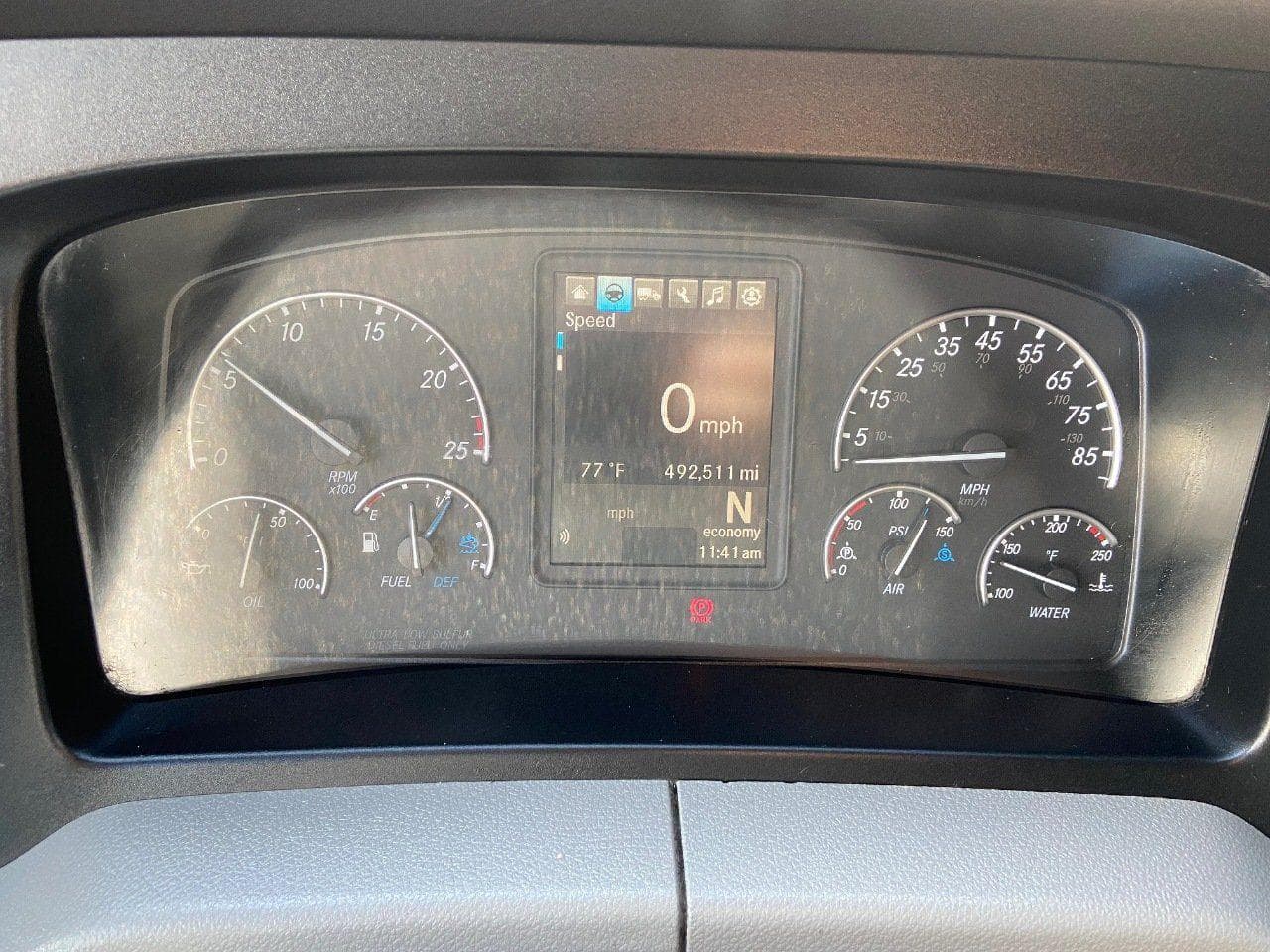 2020 FREIGHTLINER Cascadia CA126 Tandem Axle Sleeper image 13