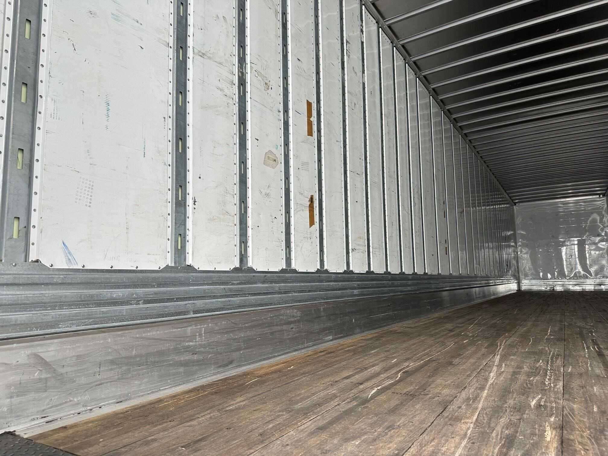2023 Utility 4000DX 53 ft Dry Van Trailer image 5
