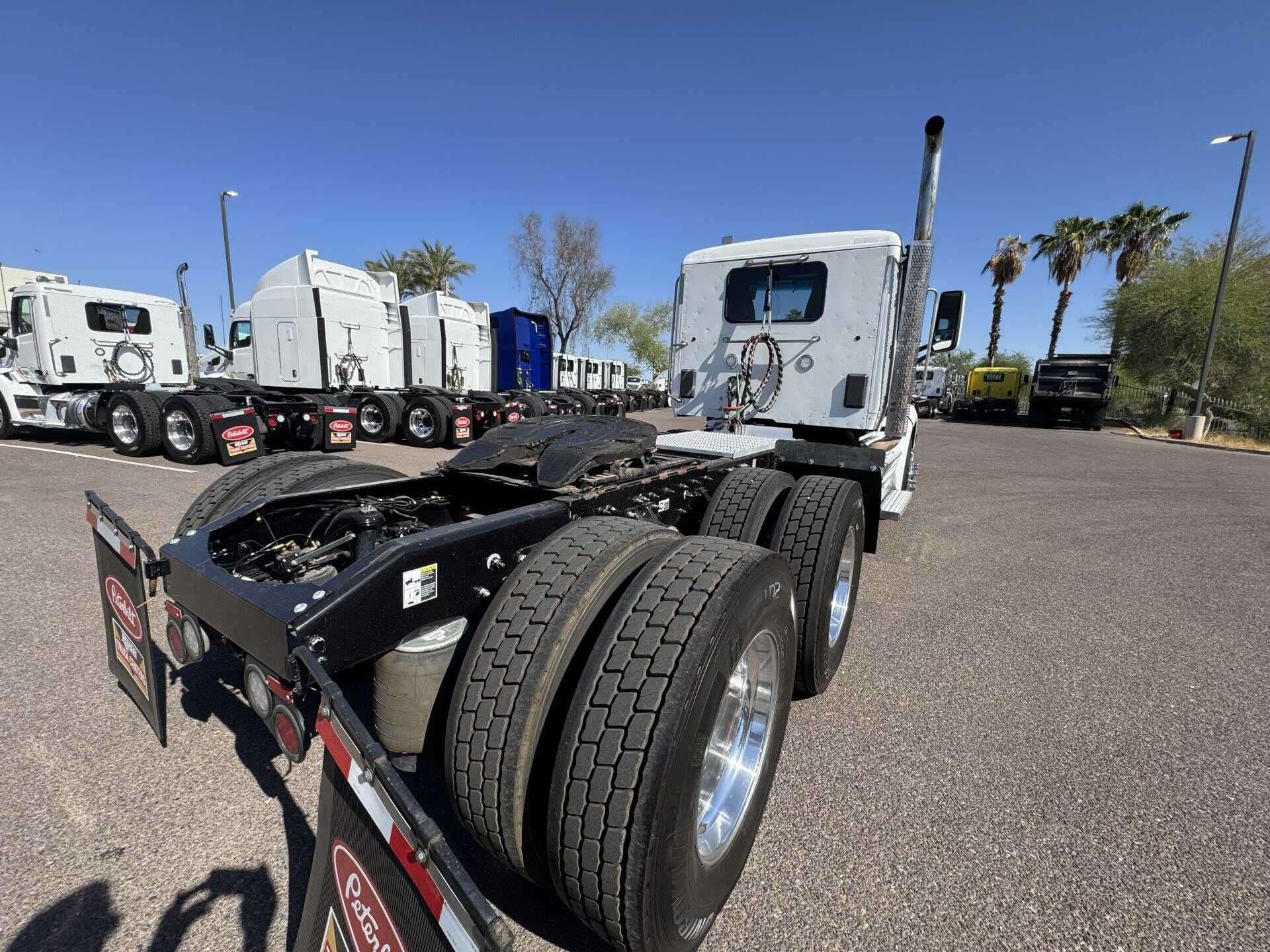 Used 2020 Peterbilt 579 Conventional - Day Cab in Tolleson, AZ image 6