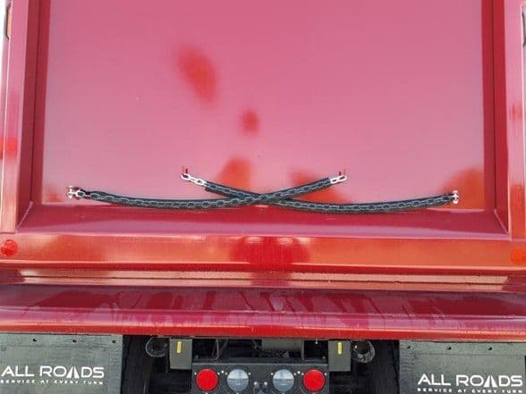 2025 Kenworth T880 image 33