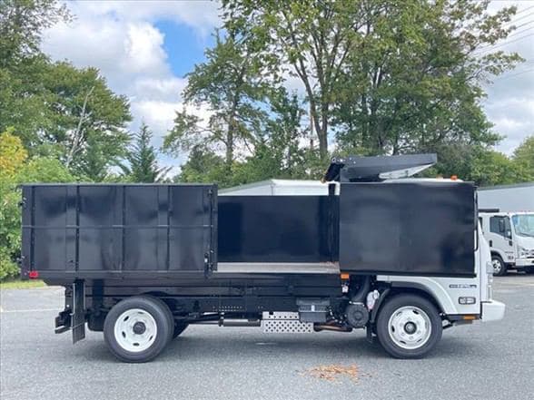 2024 Isuzu NPR HD image 16