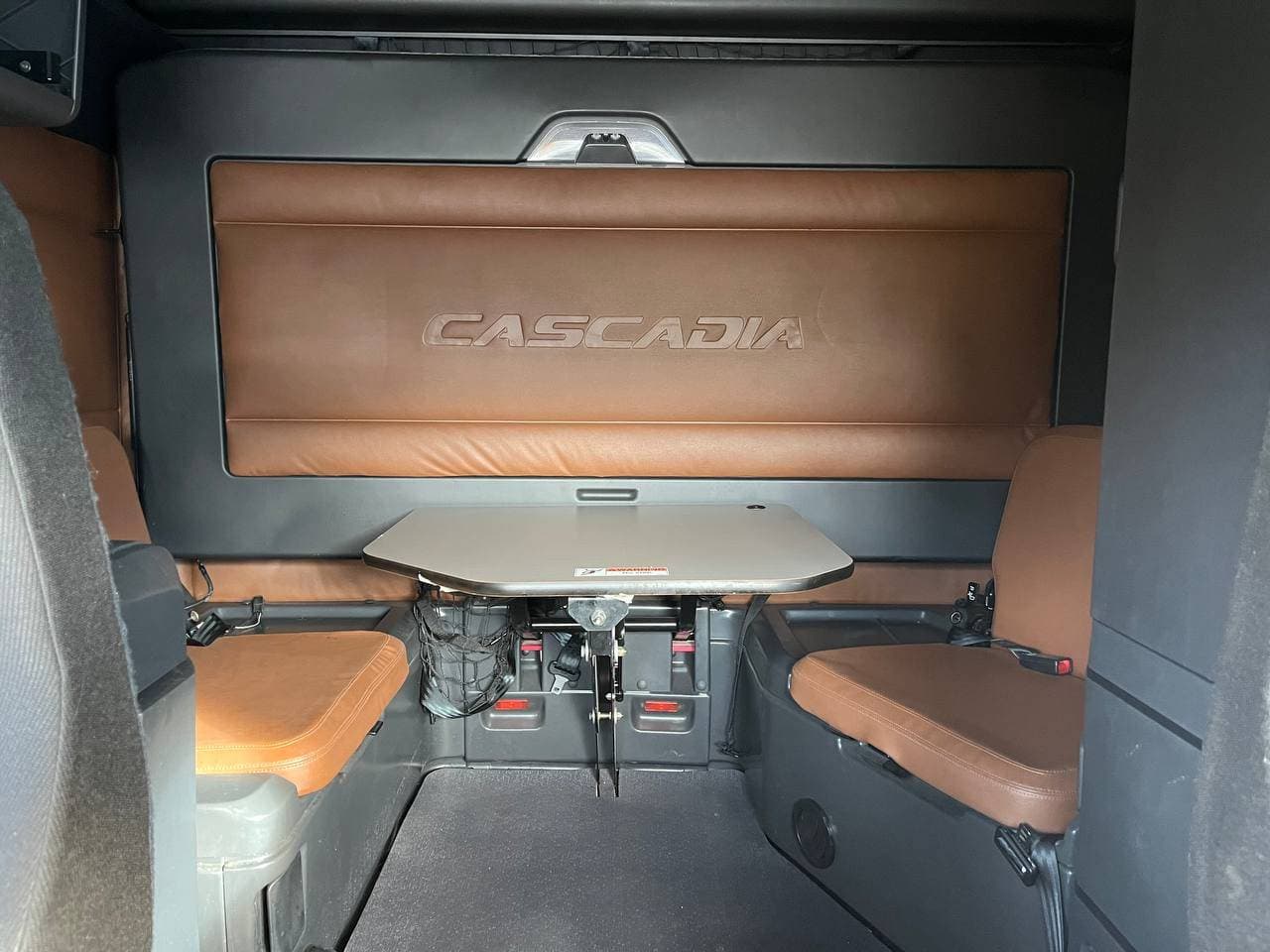 2022 Freightliner Cascadia 126 image 15