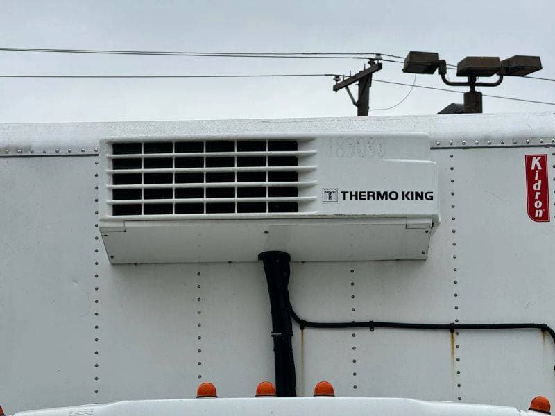 2018 Isuzu NQR image 10