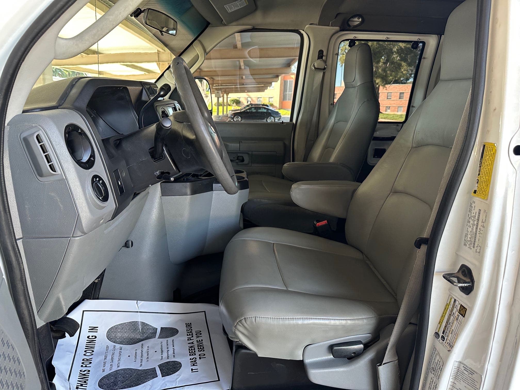 2013 FORD E350 SD 4x4 Passenger Van 13477 image 17
