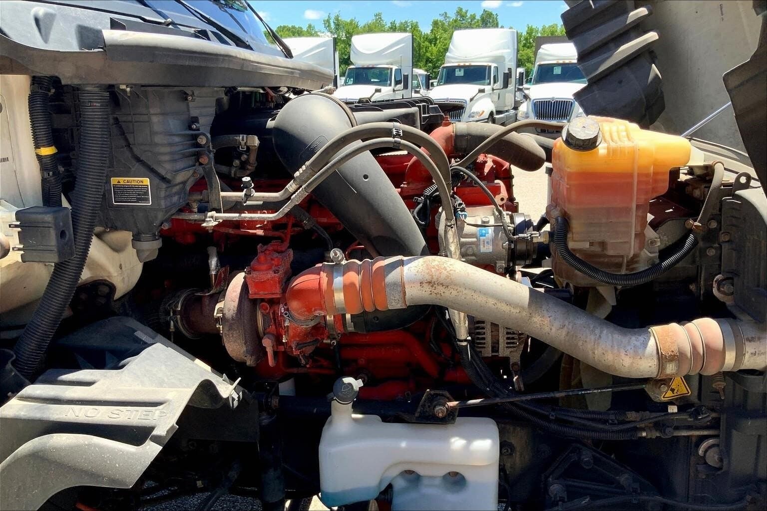 Used 2020 INTERNATIONAL Conventional - Day Cab - LT image 16