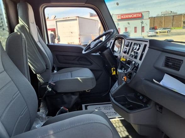 2025 Kenworth U7-10 image 24
