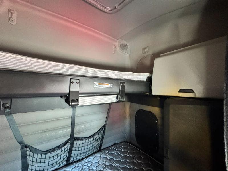 2023 Freightliner Cascadia image 20