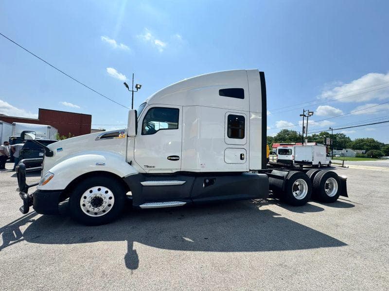 2022 Kenworth T600 image 5