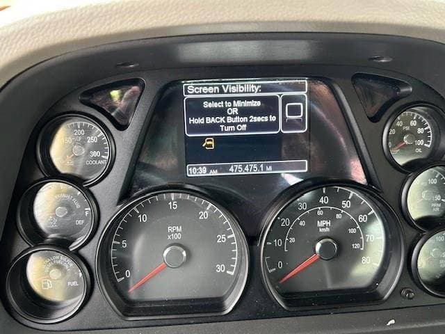 2021 Peterbilt 579 image 3