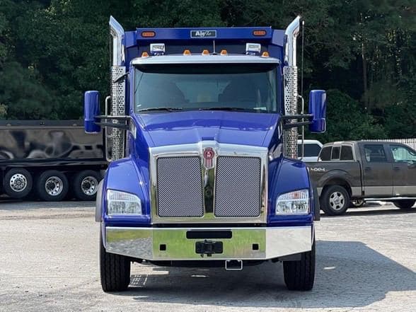 2025 Kenworth T880 image 4