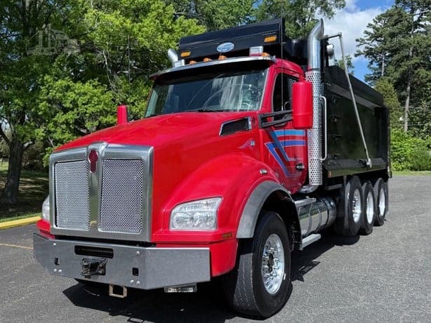 2021 Kenworth T880 image 1