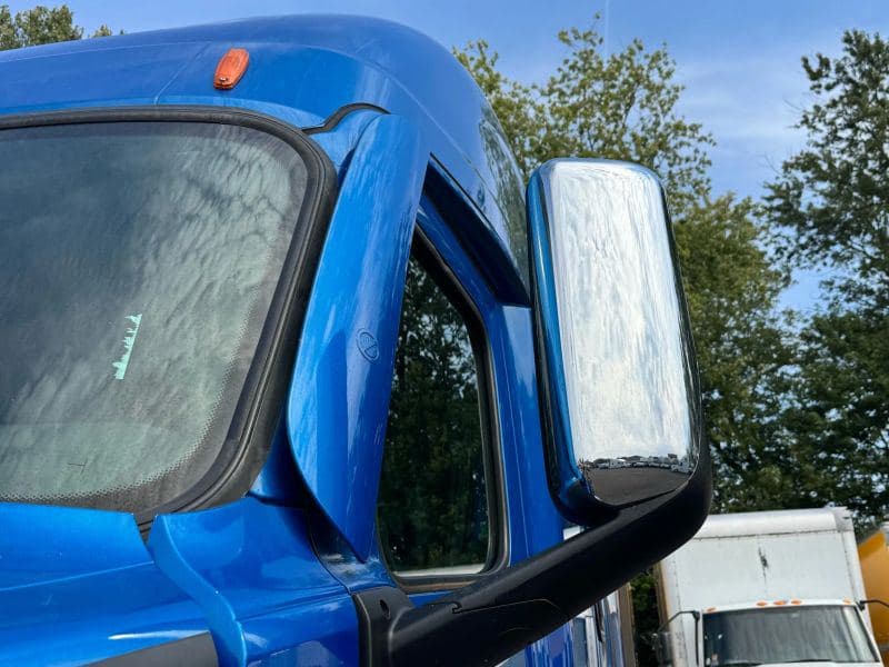 2021 Freightliner Cascadia image 21