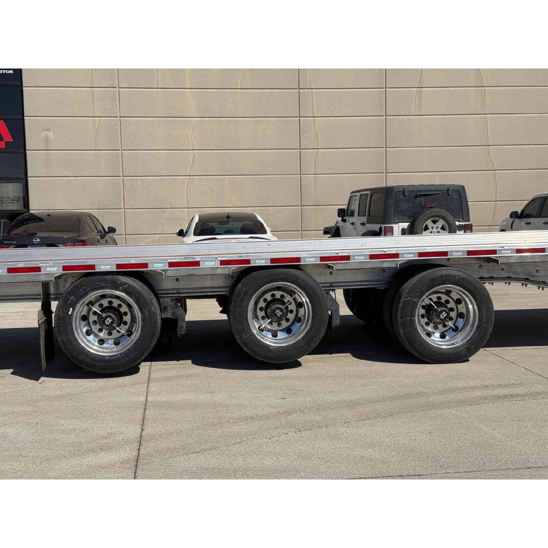 2027 Extreme XS70 Step Deck Tri Axle R22.5 image 11
