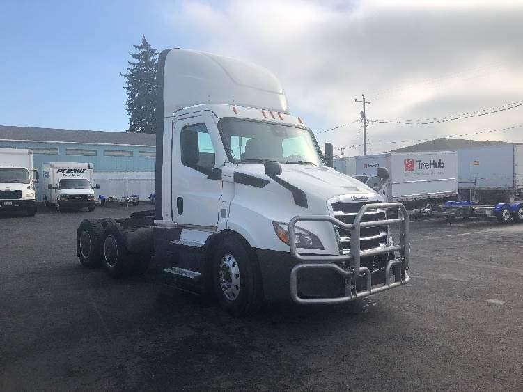 2021 Freightliner Cascadia image 13
