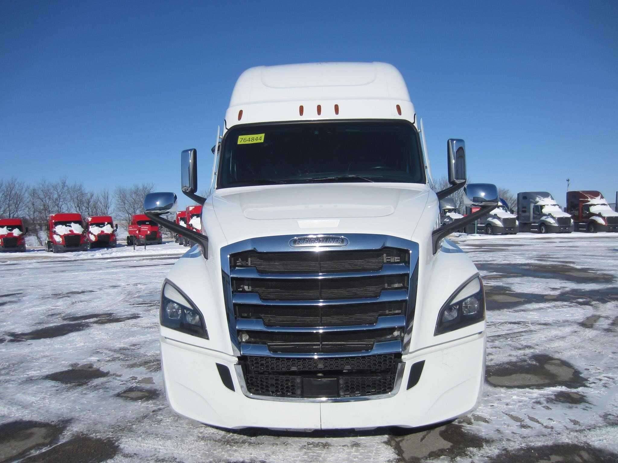 Used 2023 FREIGHTLINER CASCADIA 126 Conventional - Sleeper Truck in Hampshire, Il image 1
