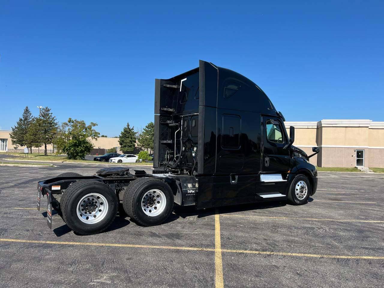 2022 Freightliner Cascadia 126 #1185 image 4