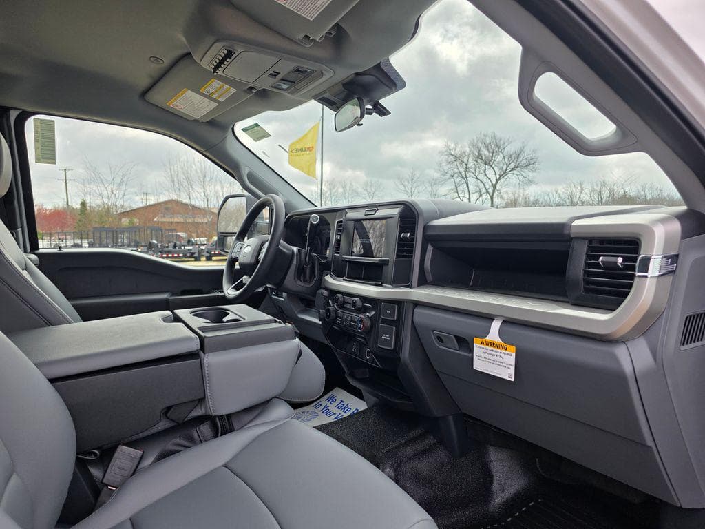 2026 Ford F-550SD XL Service Utility Body image 42