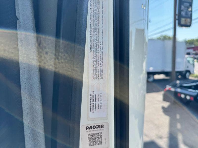 2022 Peterbilt 579 image 63