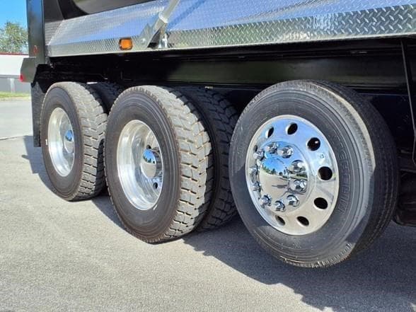 2025 Kenworth D5 image 9