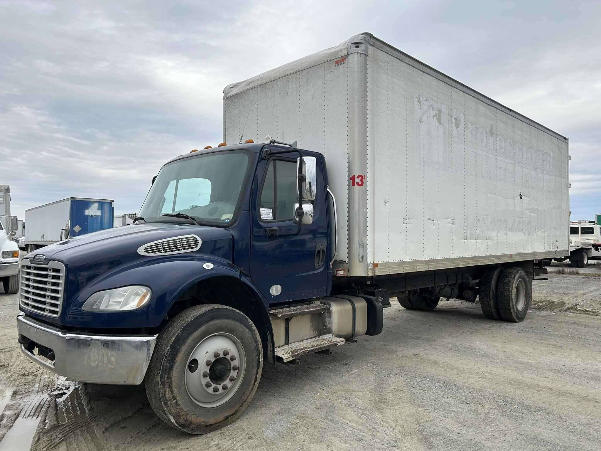 2017 Freightliner M2 image 10