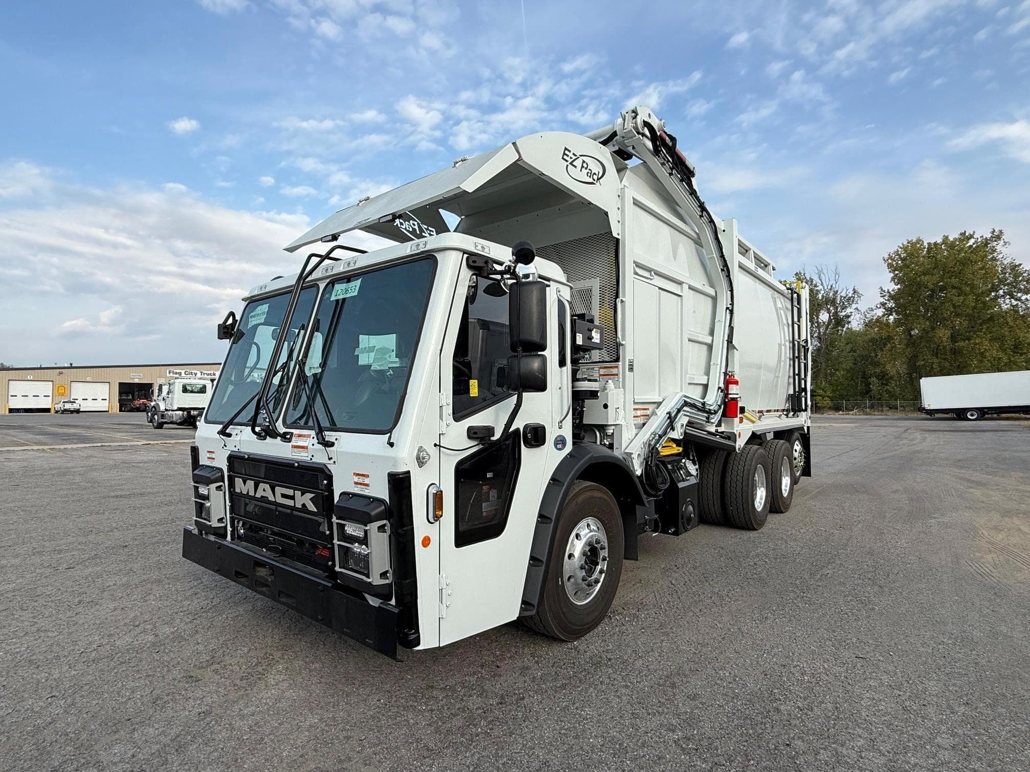 2025 MACK LR64R 120653 image 1