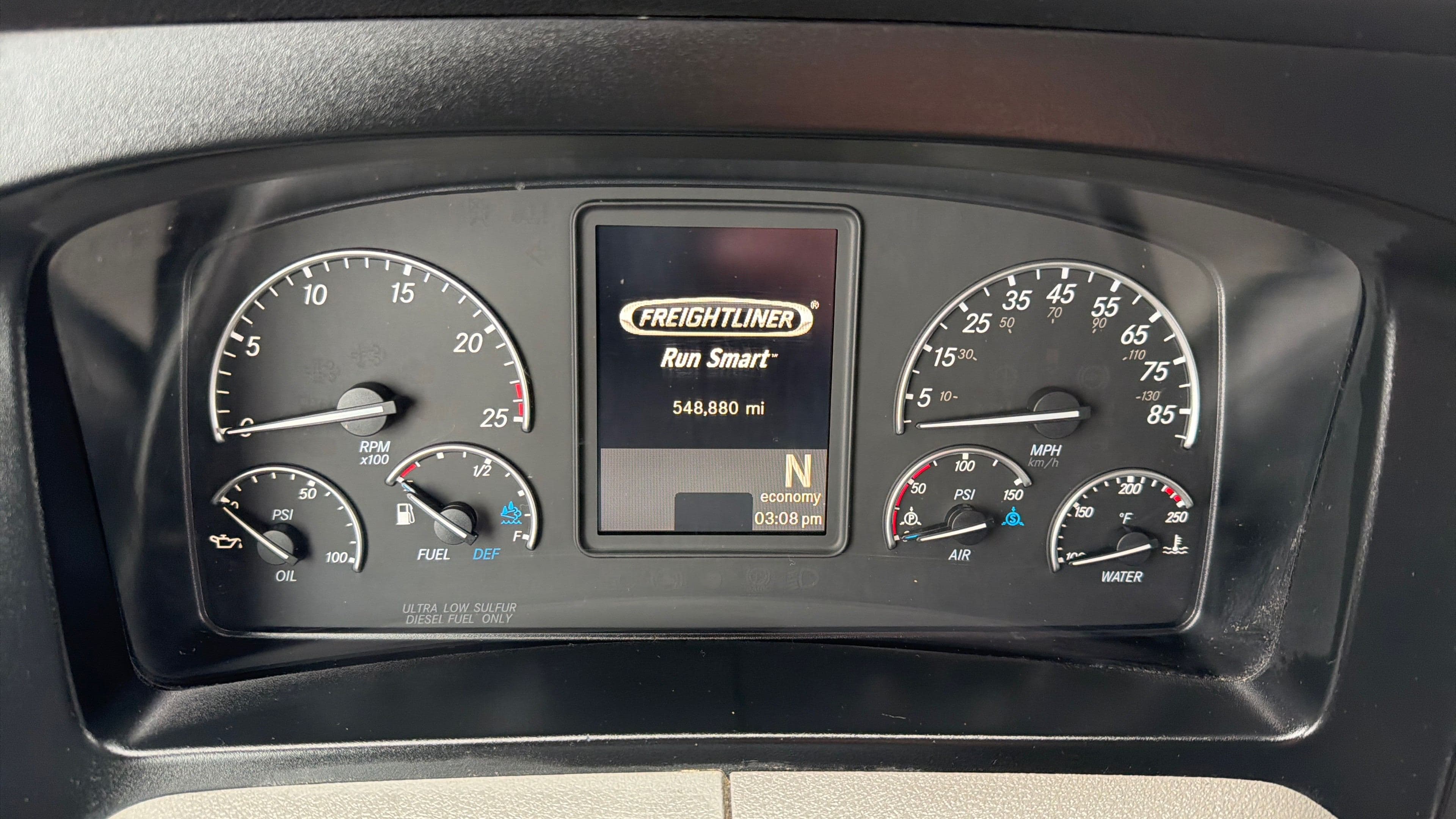 2020 Freightliner Cascadia 116 image 9