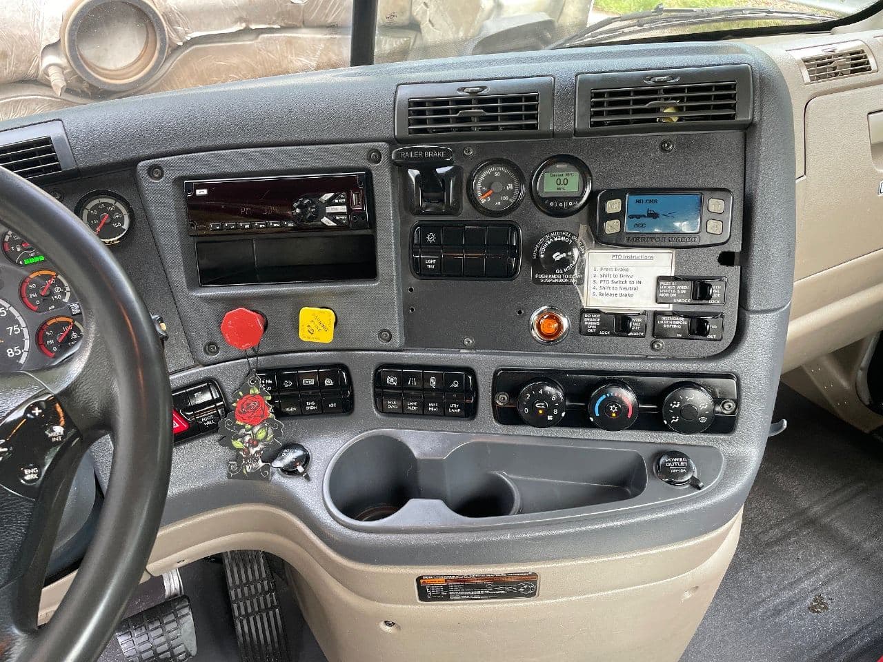 2019 Freightliner Cascadia 113 image 22