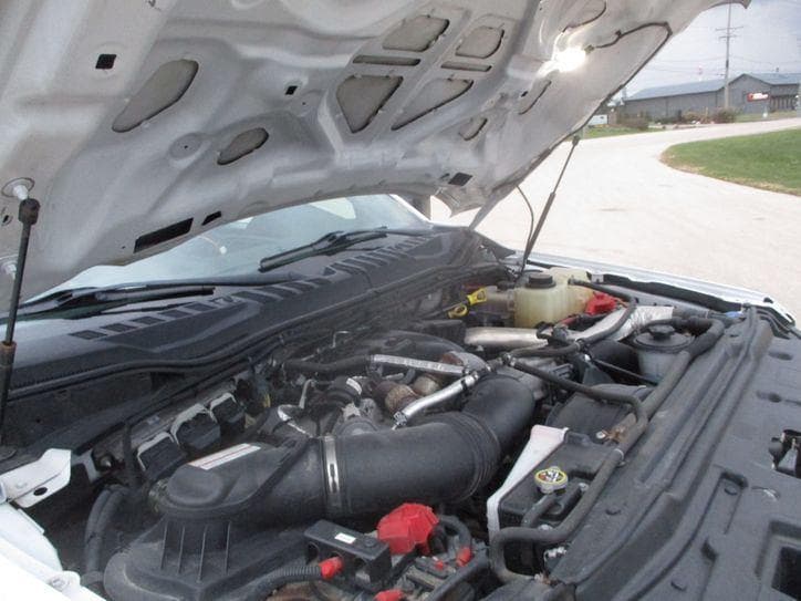 2017 Ford F-550 BUCKET TRUCK 92K MILES image 36