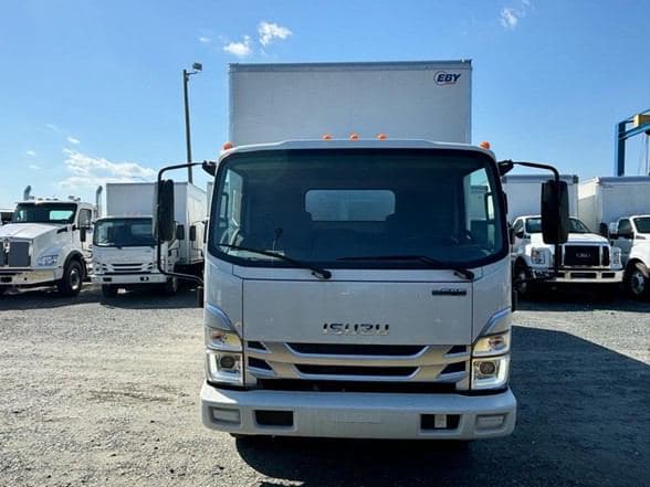 2025 Isuzu NRR image 7