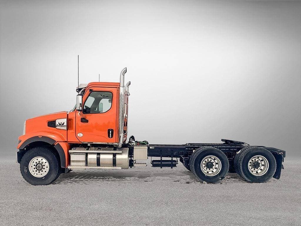 2023 Western Star 49X Chassis image 2