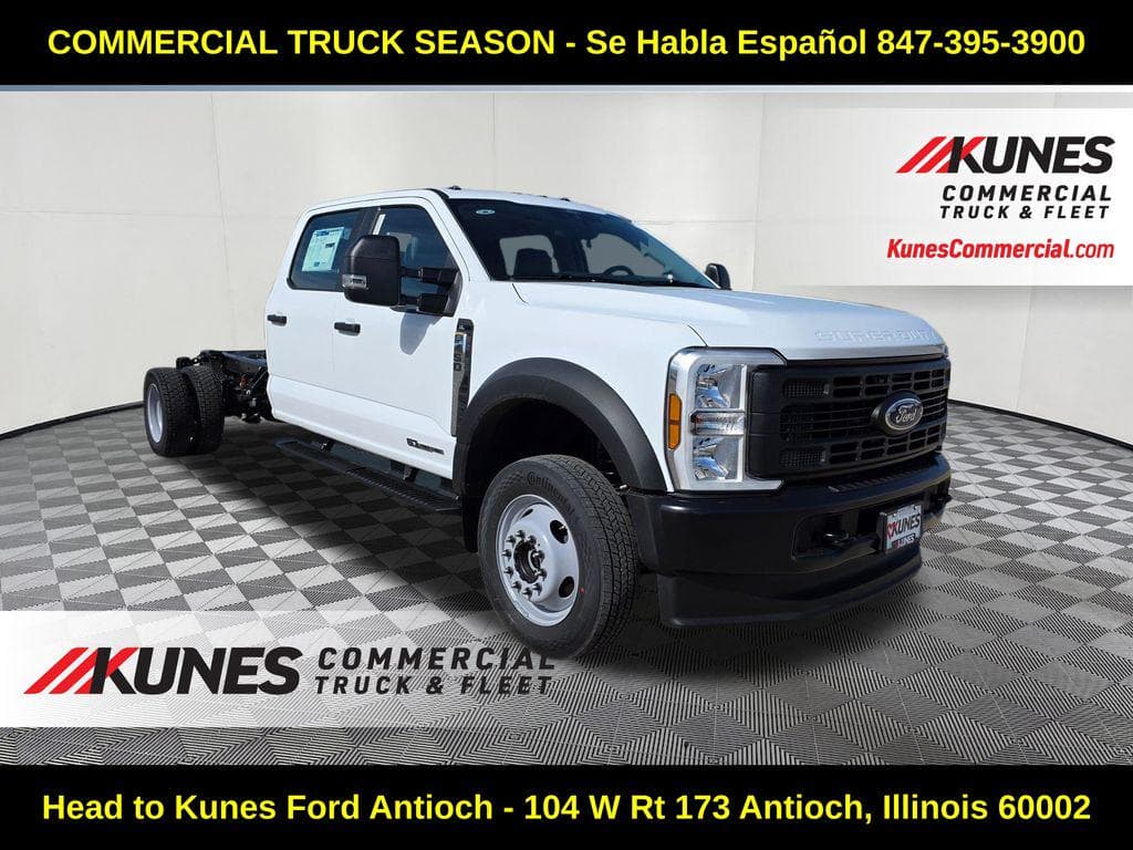 2026 Ford F-450SD XL DRW CAB CHASSIS image 1