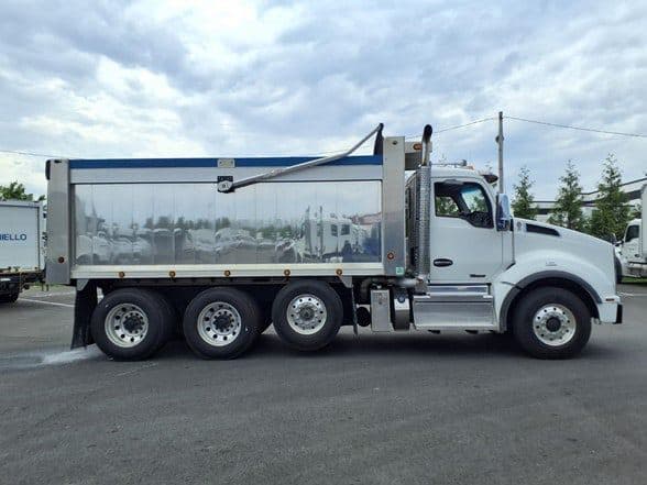 2020 Kenworth T880 image 2