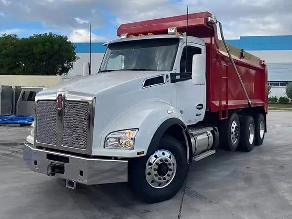 2025 Kenworth T880 image 1