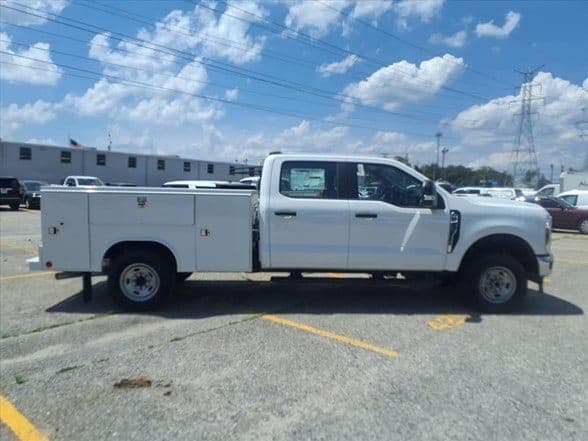 2026 Ford F250 SD XL image 2
