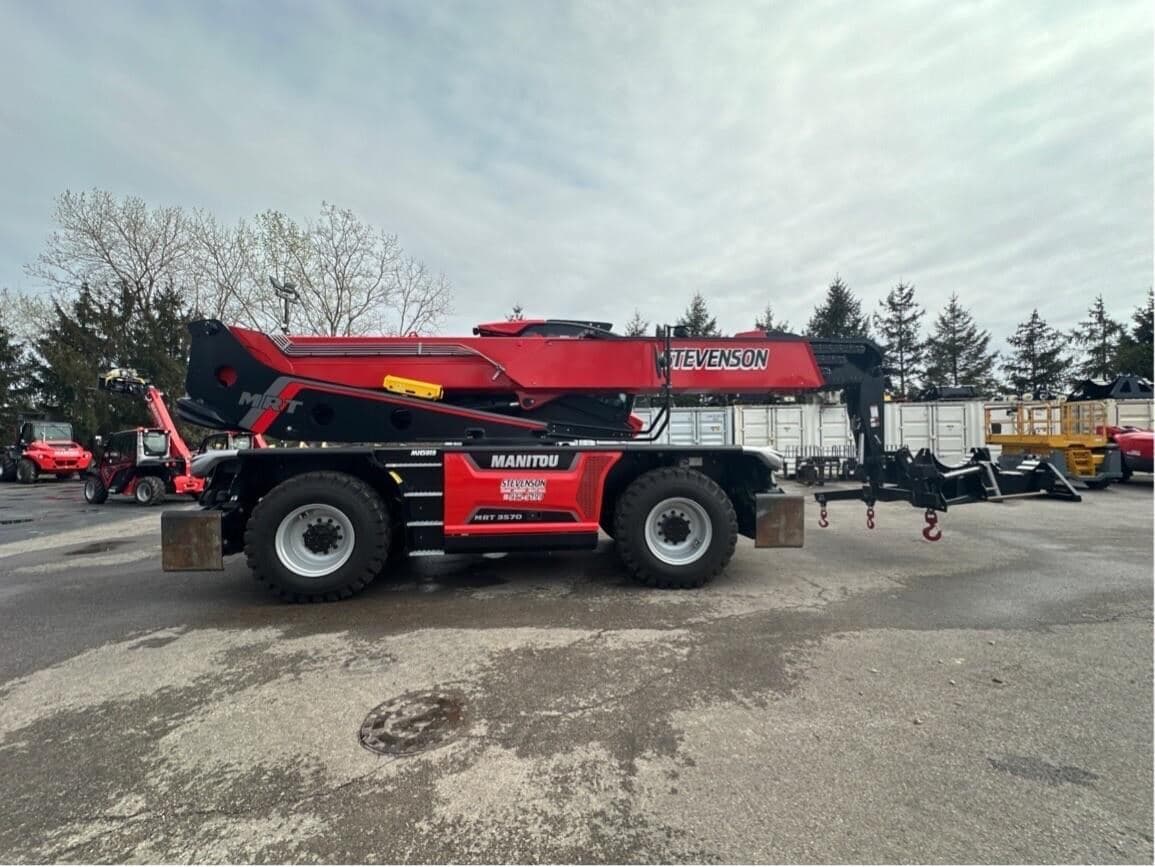 2022 MANITOU MRT3570 image 2