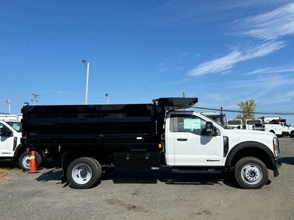 2024 Ford F550 image 5