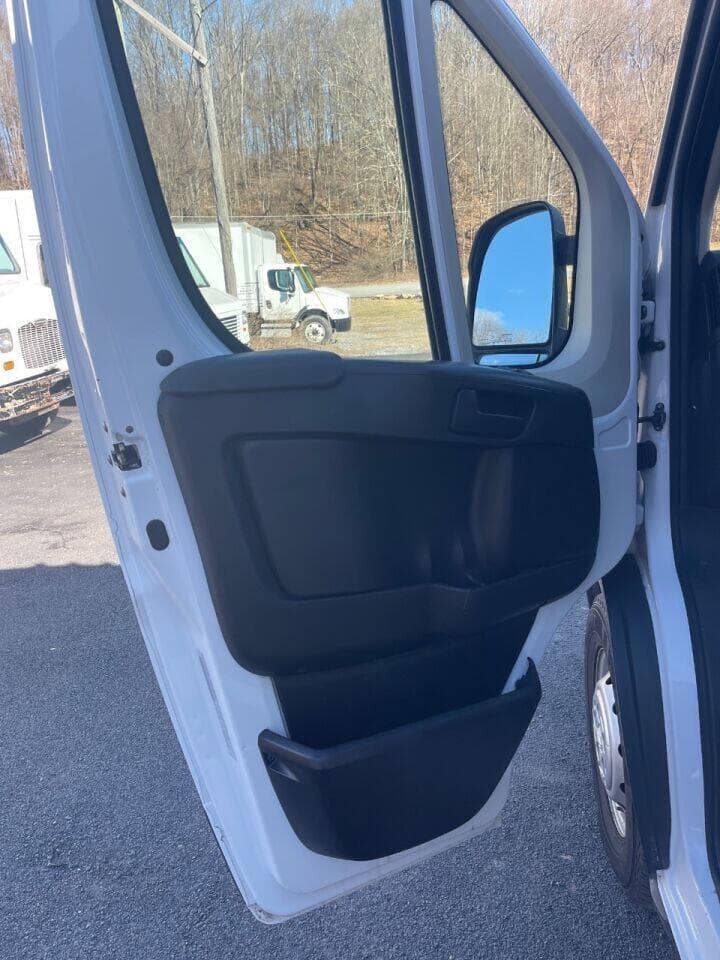 2016 Ram ProMaster image 9