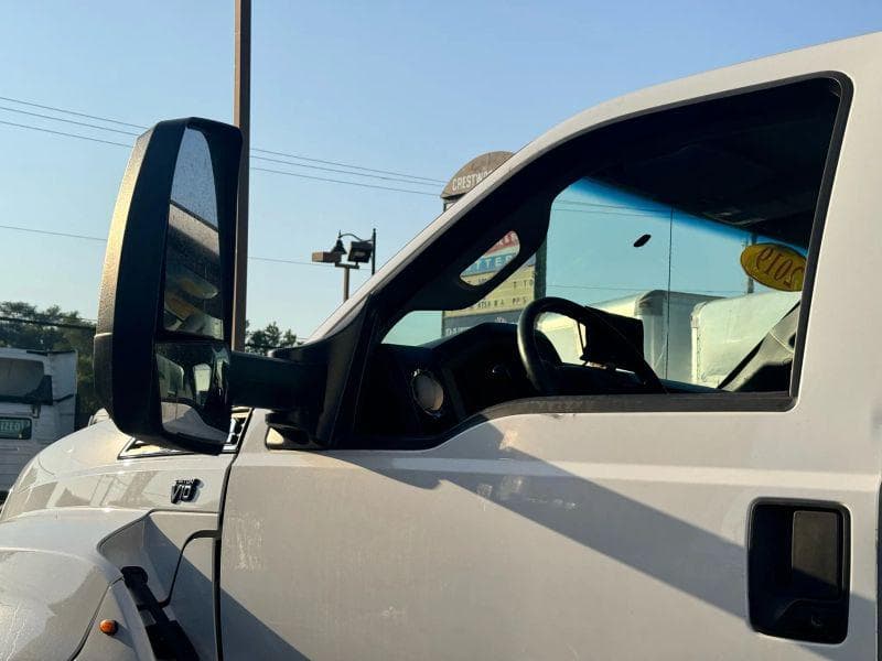 2019 Ford F-750 image 22